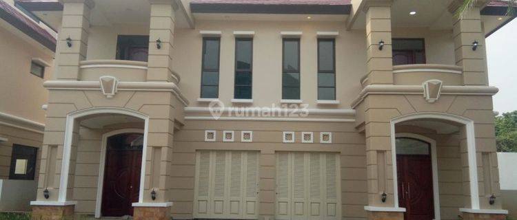 Rumah di Perum City Garden 3 Lantai HGB Baru Timur 1