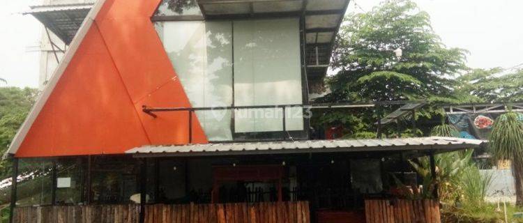 Tanah dan bangunan ex cafe di Jl. Wolter Monginsidi 3778 SHM m² 1