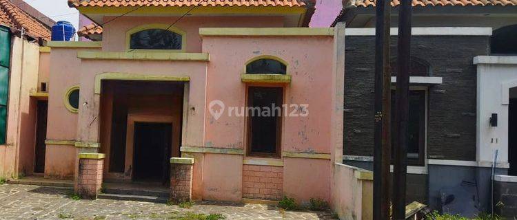 Rumah Di Villa Bukit Tirtayasa Shm Butuh Renovasi Utara 1