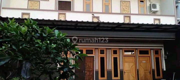 Rumah dan tempat usaha 2 Lantai SHM Bagus Selatan 1