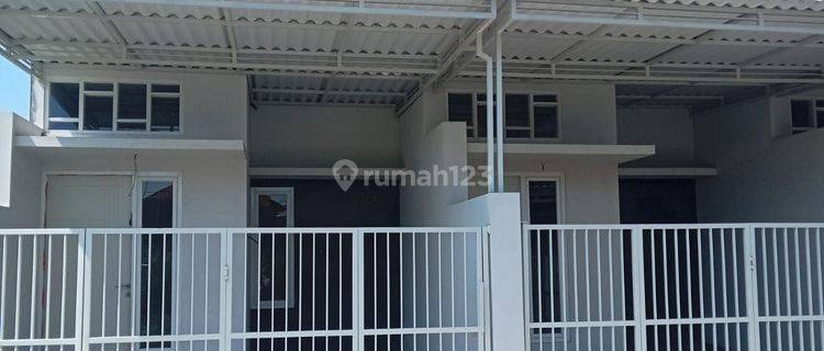 Rumah Siap Huni Tinggal Pindahan Di Griya Aksana Rungkut Surabaya 1