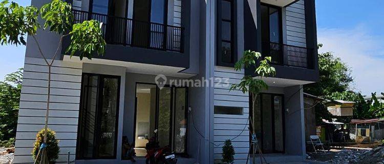 Rumah 2Lantai Dekat Kampus UBAYA Anggrek Residence Surabaya 1