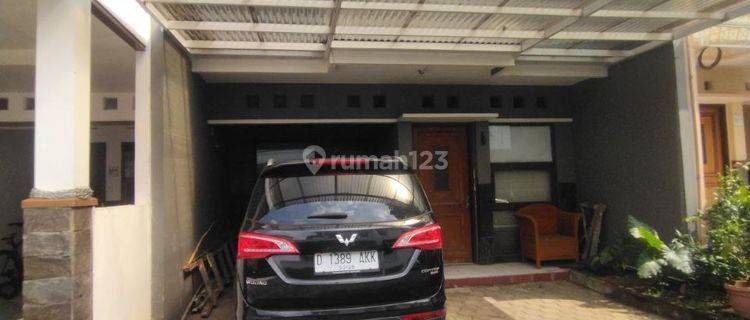 Rumah 2 Lantai Dalam Cluster One Gate Di Cukang Kawung Cikutra Kodya Bandung 1