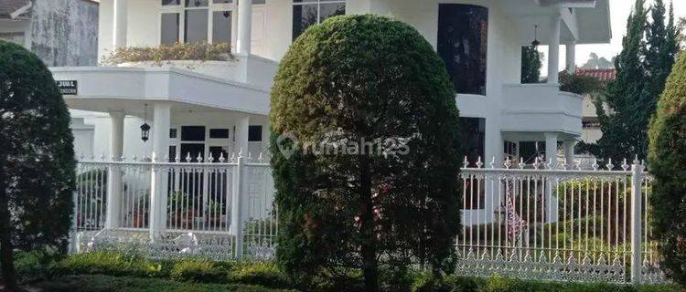 Rumah Villa Hook Kondisi Terawat Siap Pakai Di Graha Puspa Setiabudi Bandung 1