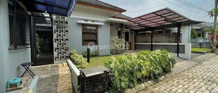 Rumah Full Furnish Siap Huni Di Pemukiman Elite Setraduta Bandung Dekat Akses Tol Pasteur 1