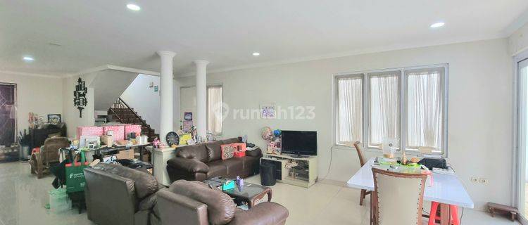 Dijual Rumah Semi Furnished Posisi Hook Cluster Oleaster Gading Serpong 1