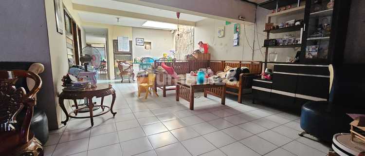 Dijual Rumah Cocok untuk Kost di Citarum  Semarang 1