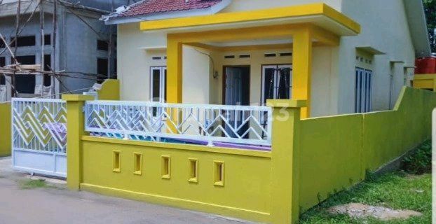 New Ready-to-Live Strategic House Near Mall Best Price 1