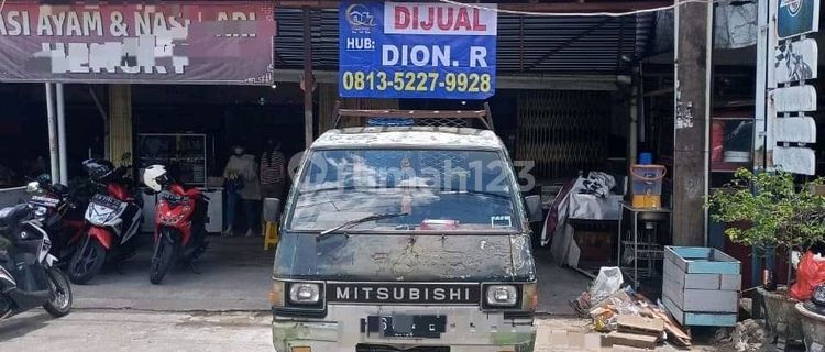 Ready-to-Occupy Shop House, Strategic Location by the Roadside, Ideal for Business 1