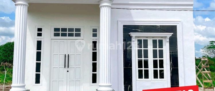 Ready-to-Live House with Free Carport, Safe and Comfortable Environment 1