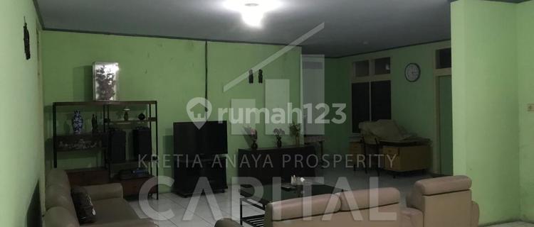 Rumah Vintage Lokasi Strategis di Tengah Kota Ciamis 1