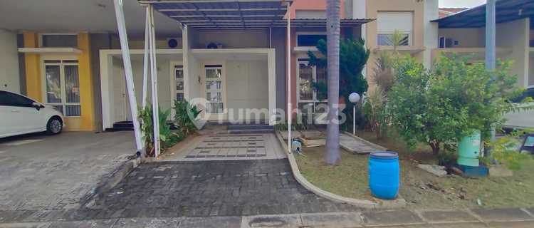 GDI House in the elite Graha Padma area of Semarang, near Karangturi School, Columbia Hospital, and A Yani Airport. 1