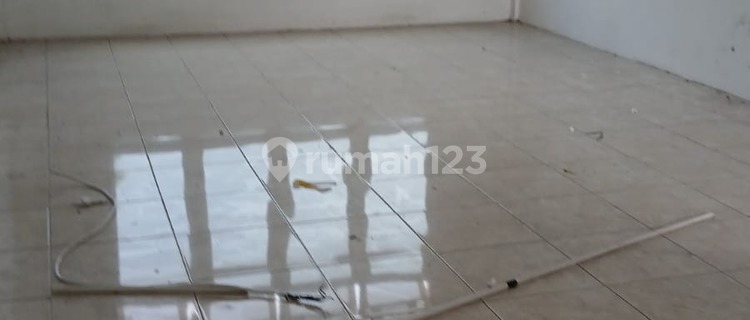 For Rent 2-Street Shop Business and Office Location in Grobogan 1