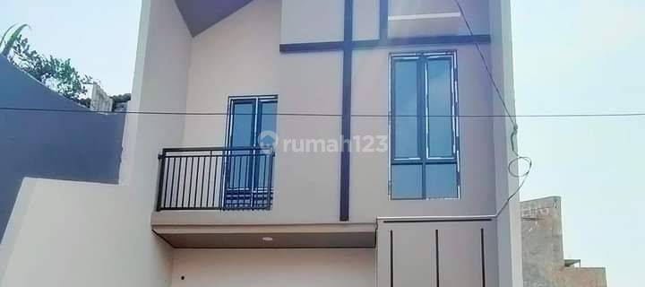 Rumah baru 2 lantai siap huni 1