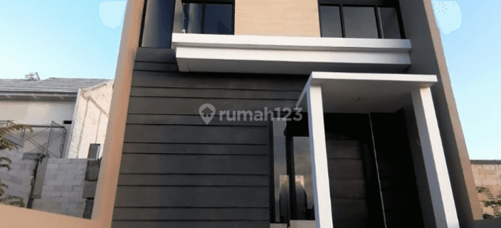 Rumah baru 2 lantai surabaya timur 1