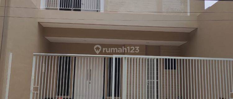 Rumah baru gress siap huni daerah rungkut 1