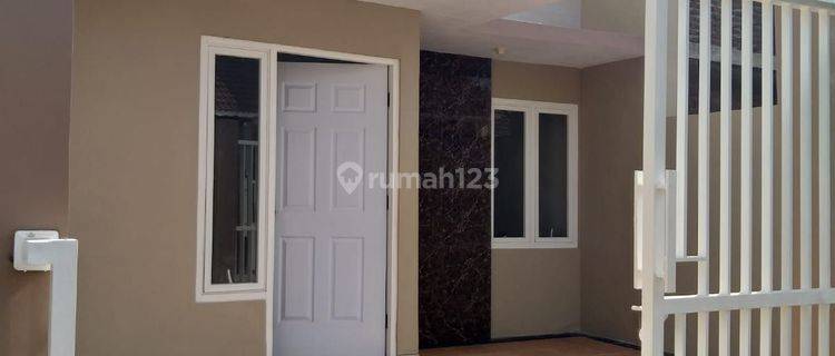 Rumah baru siap huni, DP nol & free semua biaya 1