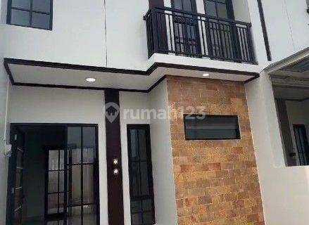 Rumah Baru 2 Lantai Dalam Komplek Perumahan 1