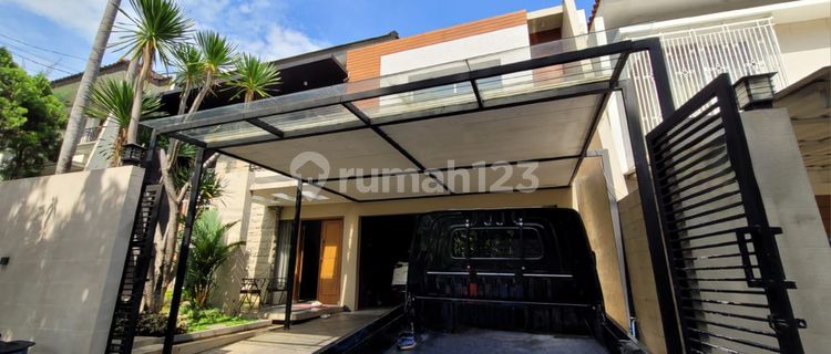 Dijual Cepat!
rumah Mewah Full Furnished
di Semeru Semarang 1