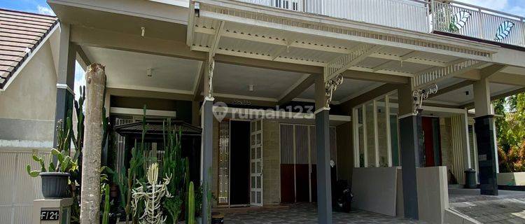 Rumah Full Furnish 3 Lantai Dalam Perum Grand Citra Mutiara Jalan Wates Km 9 Dekat Umy Rumah 3 Lantai Furnished Shm di Gamping 1