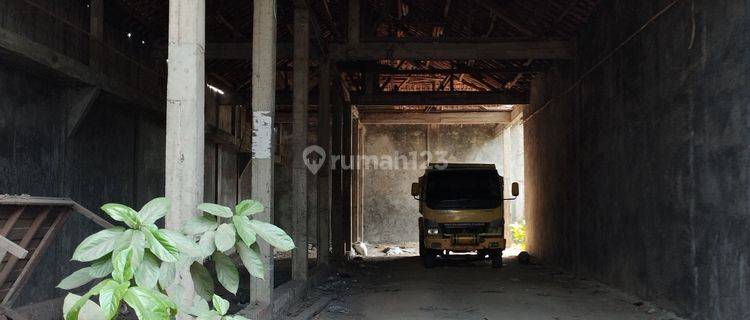 Disewakan Space Usaha di Ps Karang Sembung 1