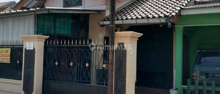 Rumah Strategis Dekat Sekolah Putra Nirmala 1