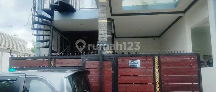 Rumah Bagus Legalitas Shm Dua Lantai Harga Bersahabat 1