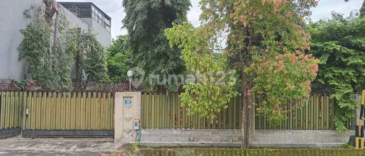 Villa Tengah Kota Malang Dengan Fasilitas Lengkap 1
