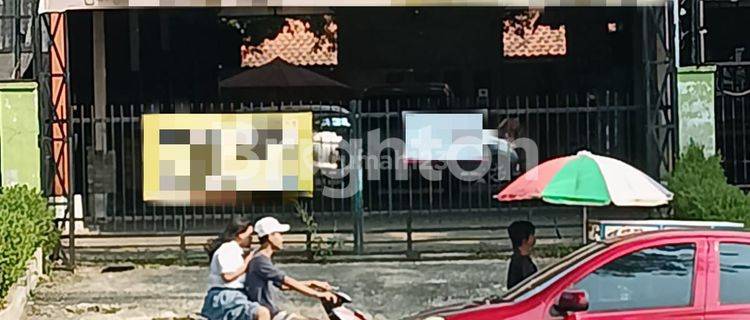 LAHAN EX USAHA KULINER PINGGIR JALAN CIPAYUNG 1