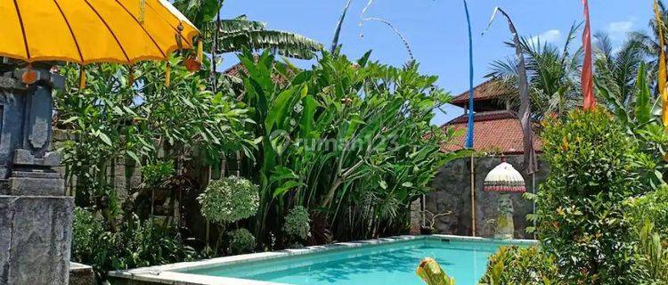 VILLA PANTAI SABA BLAHBATUH GIANYAR 3  MENIT KE PANTAI 1