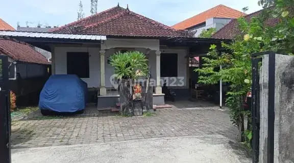 Tanah Dan Bangunan Belakang Central Parkir Kuta.  1