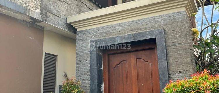 Villa Style House Jln. Cekomaria 2 Floors 2.5 Are North Denpasar 1