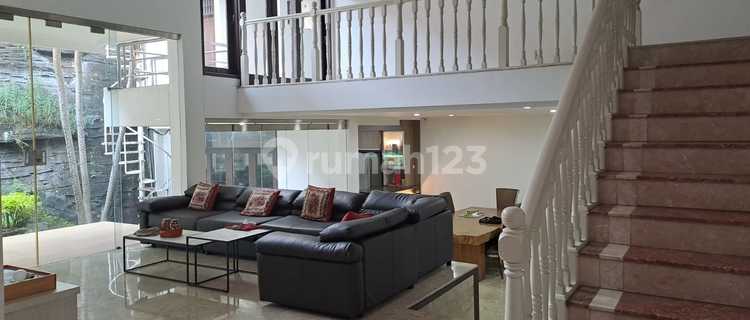 Rumah Cantik Nyaman Strategis di Komplek Budisari, Bandung Utara 1