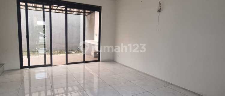 Jual Rumah Murah 2Lantai di Cluster Kota Baru Parahyangan Bandung 1