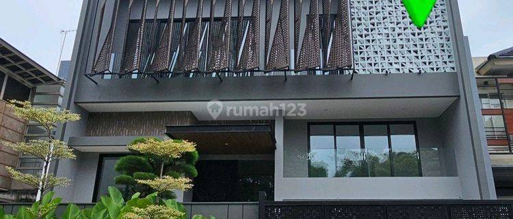 Rumah Split.level.modern.citraland.surabaya. 1