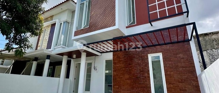 For Sale New 2-Story House in Pandanwangi Sulfat, Blimbing, Malang City 1