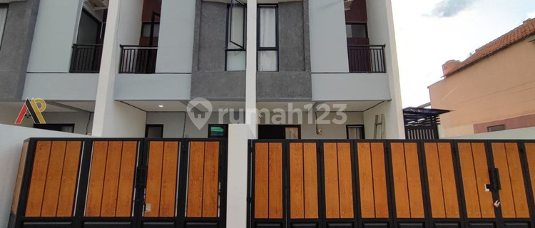 Modern Minimalist House All-Inclusive Free Fees Near Margonda Depok 1