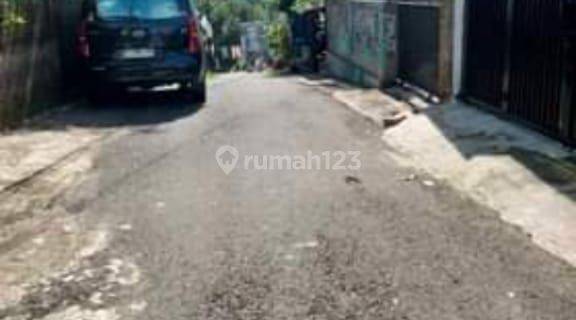 Rumah di Rempoa batas dengan Pesanggrahan jaksel SHM 1