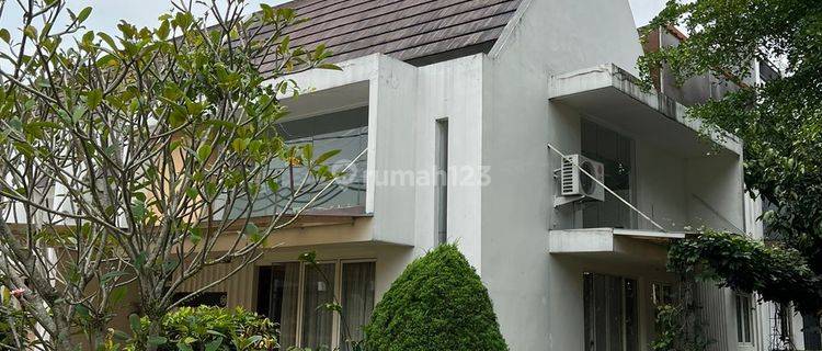 Rumah hook di Rancamaya Golf Estate SHM siap huni. 5562 1