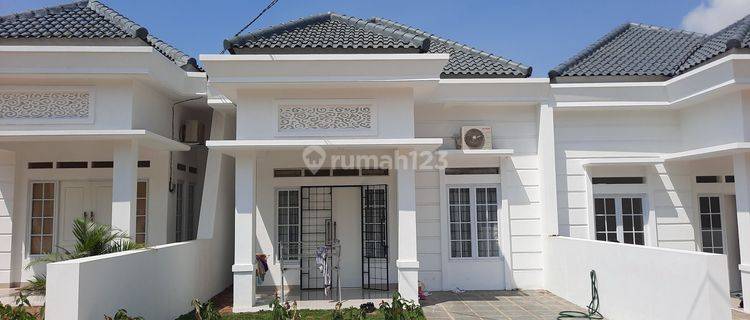 Rumah modern di Jalan bumi harta Tanjung Seneng 1