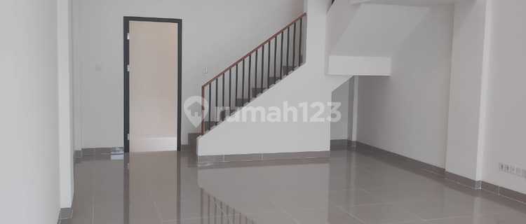 Ruko 3 Lantai Hadap Jalan Tahap 2 Summarecon, Gading Serpong 1