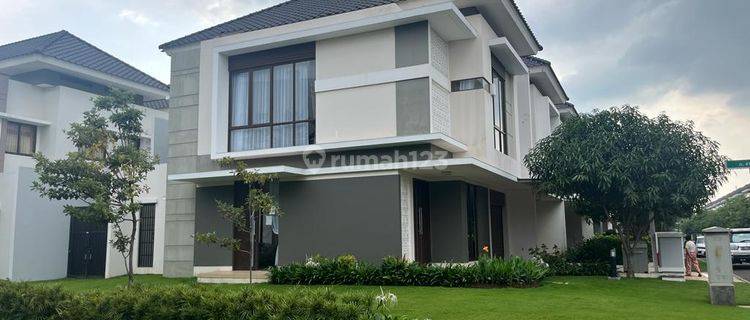 Rumah Disewakan Summarecon Bandung Hook Semi Furnished 1