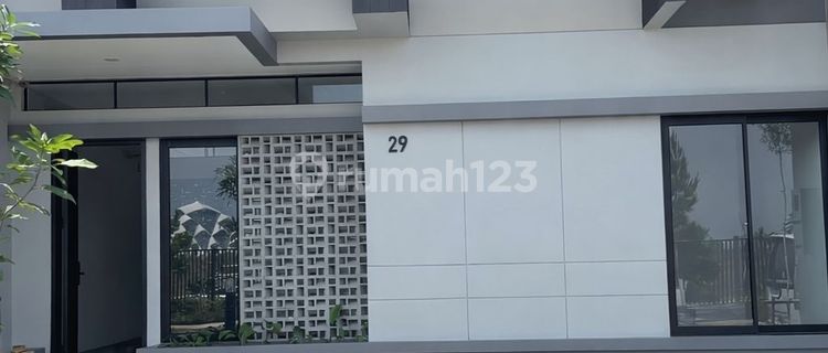 Dijual Rumah Siap Huni di Flora Summarecon Bandung 1