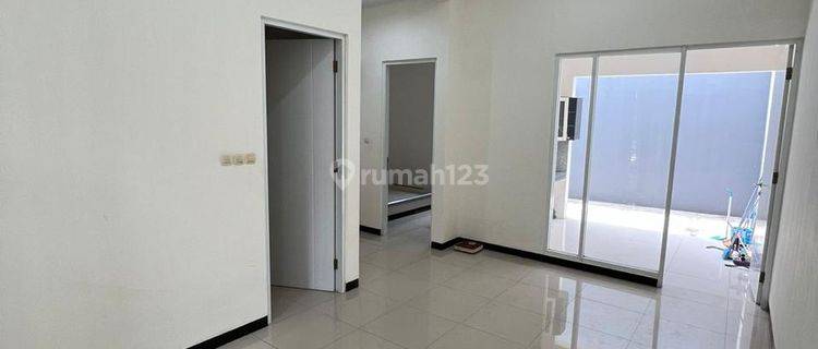 Dijual Rumah Cantik Taman Kopo Indah Bandung Redwood 1