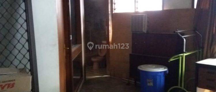 Dijual Ruko di Jalan Naripan Bandung Siap Pakai 1