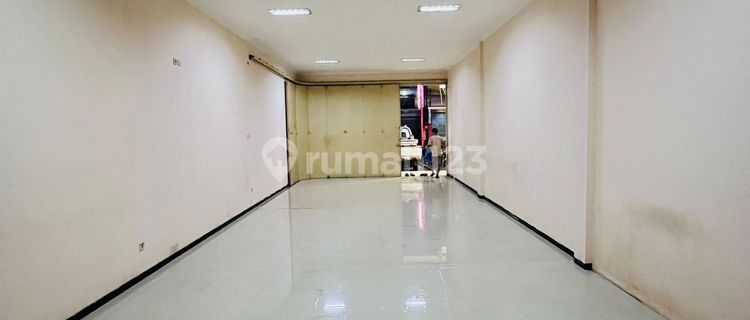 Strategic Shop House for Sale in Tanjung Sari Sumedang 1