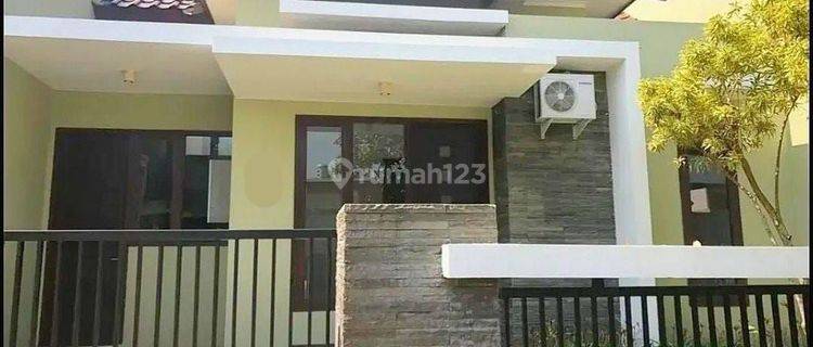 Rumah full furnished hadap Barat di Blimbing, Malang 1