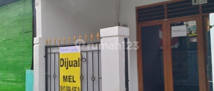 2-Door 1-Story Rental House in Perumnas Depok Timur Sukmajaya 1