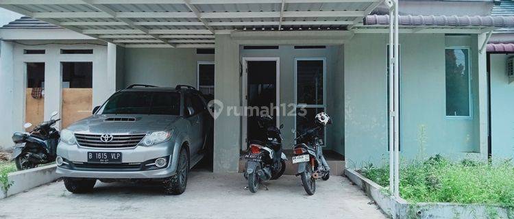 Rumah  Di Gunakan Untuk kantor  Di JL Delima   Pusat Kota Pekanbaru  Dekat Jombo Mart 1