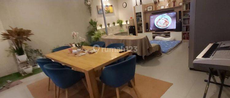 Rumah Cantik Mewah Siap Huni di Cluster Lokacitra Kbp 1